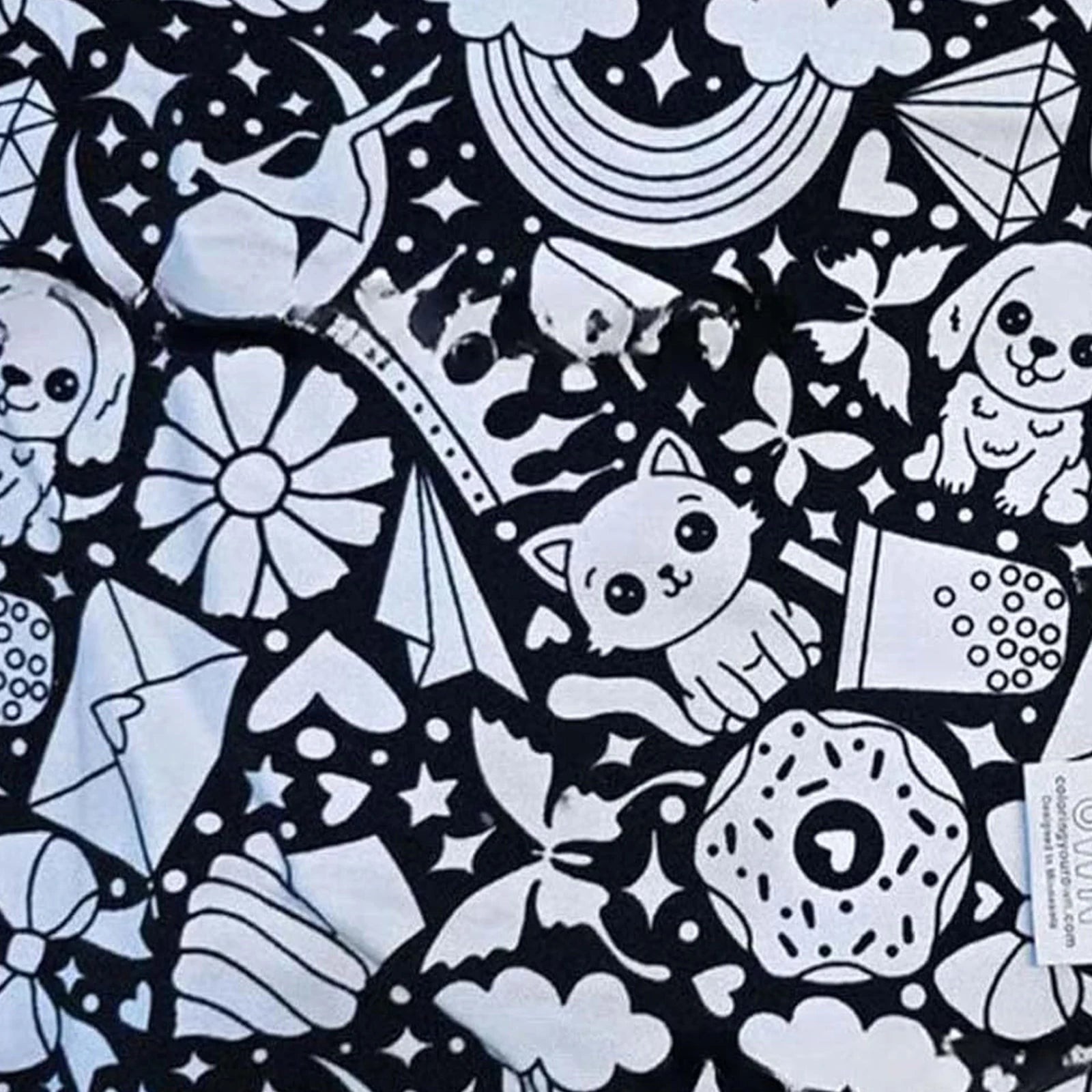 Unleash Your Creativity with the DIY Coloring Blanket Set - Complete with Markers for Fun and Personalization!
