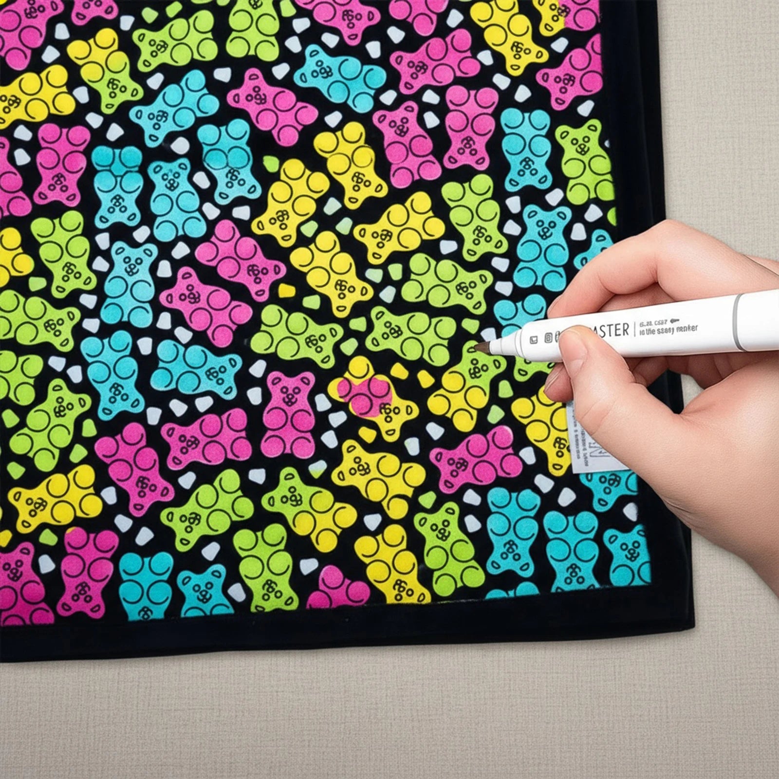 Unleash Your Creativity with the DIY Coloring Blanket Set - Complete with Markers for Fun and Personalization!